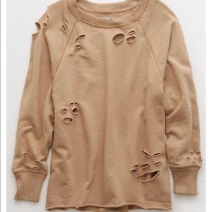 Distressed sweatshirt ✨